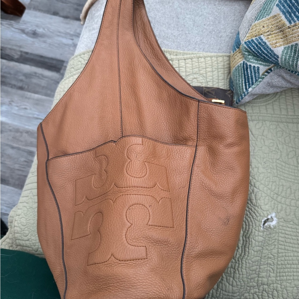 Tory Burch Hobo Leather bag